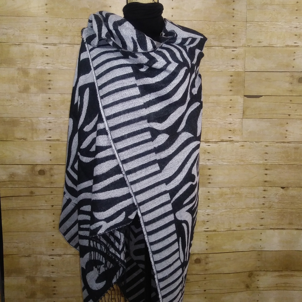 Reversible Wrap - image 2